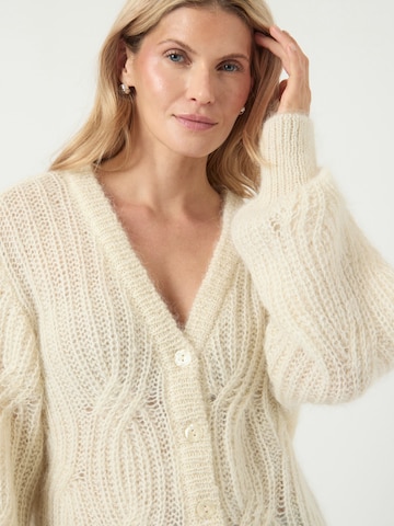 YAS - Cárdigan 'YASZUMA' en beige