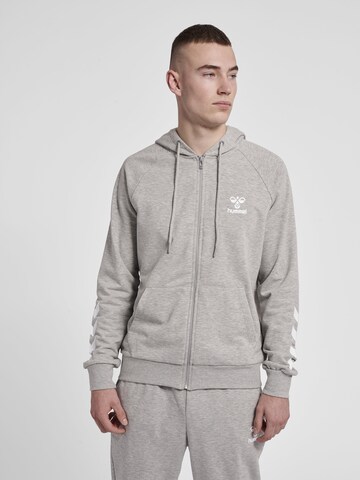 Hummel Sportsweatjacke in Grau: predná strana