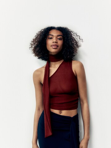 Haut Pull&Bear en rouge : devant