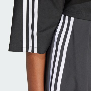 ADIDAS ORIGINALS - Falda 'Adilenium Season 3' en negro