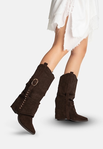 Salinyang Cowboy Boots in Brown
