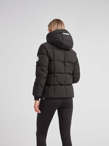 Giacca invernale 'EZ Boxed Puffer Racer' di JACK1T in nero