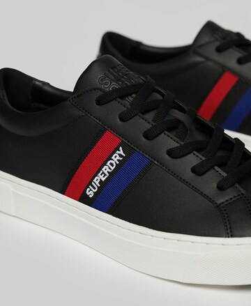 Superdry Sneaker in Schwarz