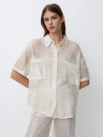 Pull&Bear Blouse in Beige: front