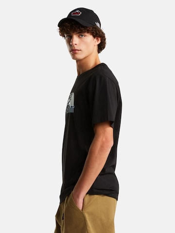 THE NORTH FACE Koszulka 'MNT LINE RG SS' w kolorze czarny