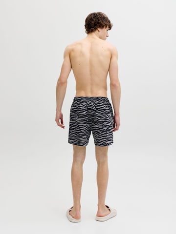 JACK & JONES Zwemshorts 'Maui' in Zwart