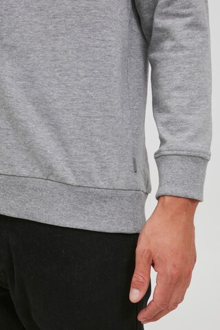 !Solid Sweatshirt 'Johan' in Grau