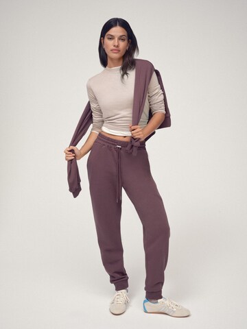 Effilé Pantalon Osia en marron