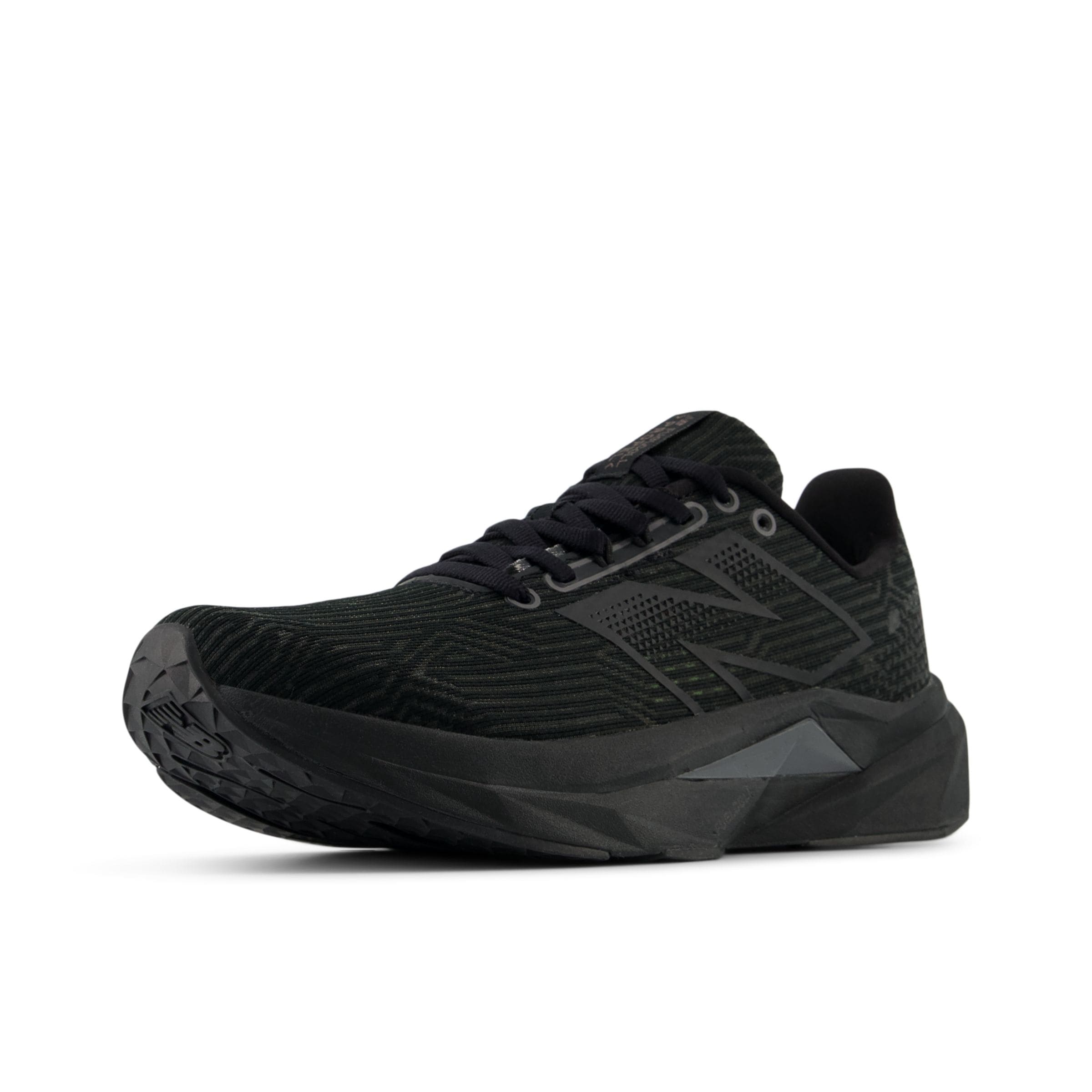 new balance Running shoe 'FuelCell Propel v5' in Black: front