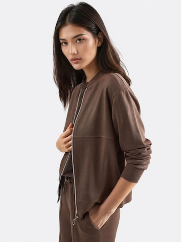 Lady Bersan Leisure suit in Brown