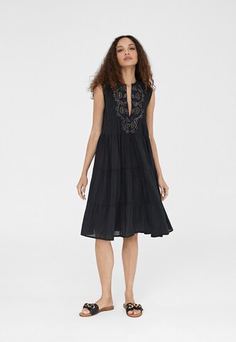 Lola Casademunt Kleid in Schwarz: Vorderseite