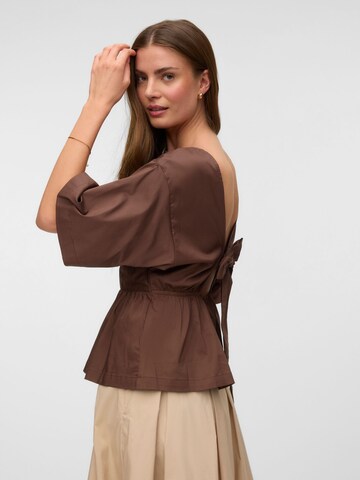 VERO MODA - Blusa 'VMLotus' en marrón