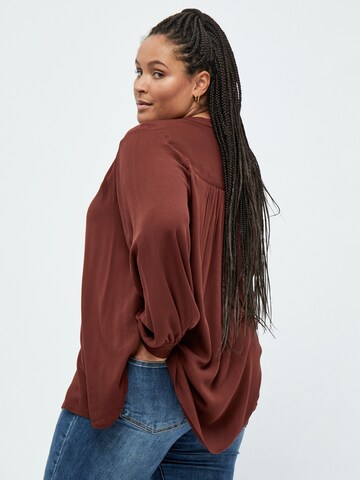Camicia da donna 'Hayden' di Peppercorn in marrone