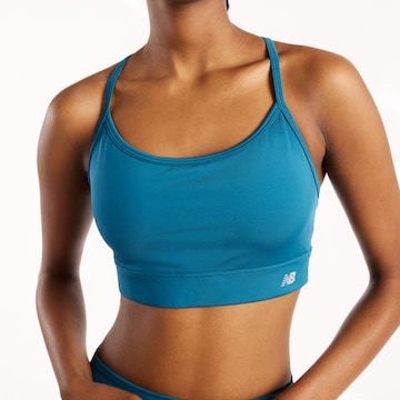 new balance - Bustier Sujetador deportivo 'Essential Yoga Bra' en azul