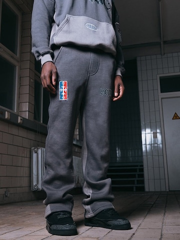 Vemue Loosefit Sporthose 'Rookieseason'‌‌‌ in Grau