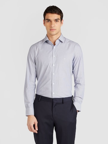 Michael Kors - Ajuste regular Camisa en azul: frente