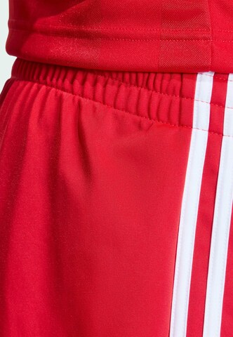 raudona ADIDAS ORIGINALS Laisvas Kelnės 'Firebird'