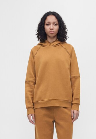 UGG Sweatshirt 'Classic' in Bruin: voorkant