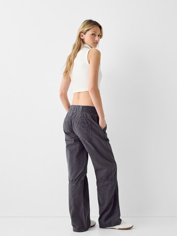 Wide Leg Pantalon Bershka en gris