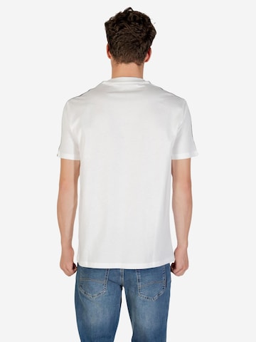 Maglietta 'XM001283 AF10361' di ARMANI EXCHANGE in bianco
