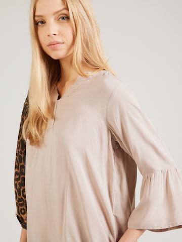 Sublevel Blouse in Beige