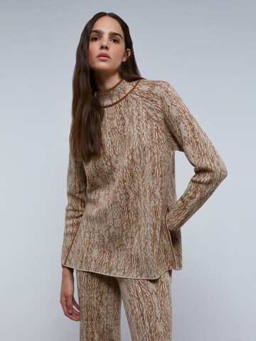 Scalpers Sweater in Brown: front