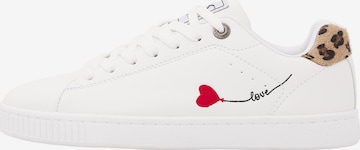 BRITISH KNIGHTS Sneaker low 'MIST' i hvid: forside