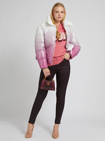 GUESS - Chaqueta de invierno en rosa