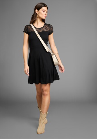 LAURA SCOTT Kleid in Schwarz