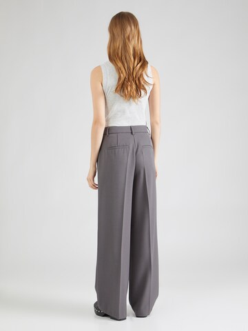 Regular Pantalon à plis 'HELENE' ONLY en gris