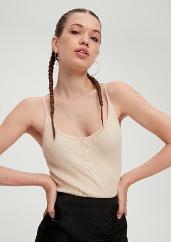 QS Knitted top in Beige: front