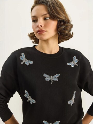 Felpa di Bianco Lucci in nero