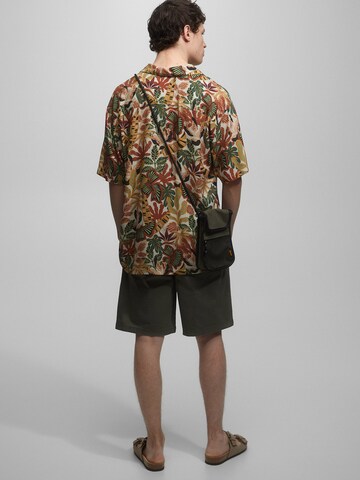 Pull&Bear Regular Fit Hemd in Grün