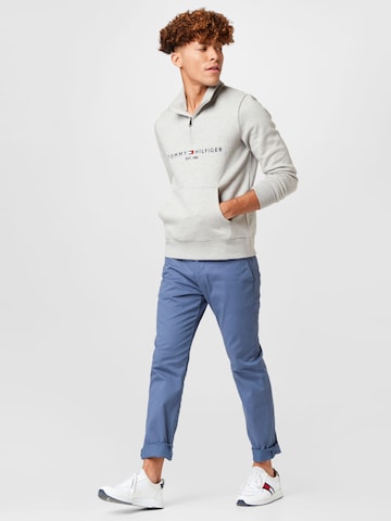 TOMMY HILFIGER Sweatshirt in Grey