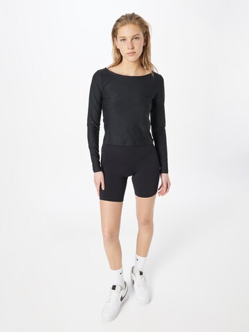 Nike Sportswear T-shirt i svart