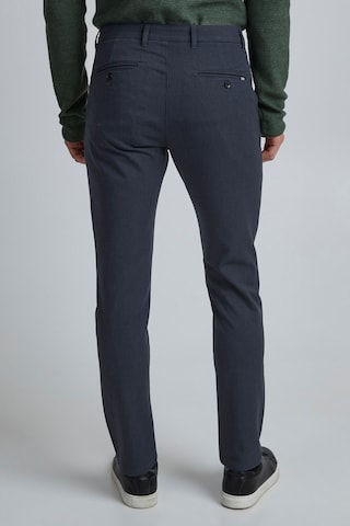 !Solid Tapered Chino 'TOFred' in Blauw