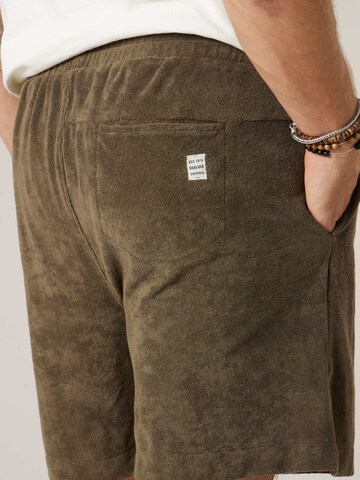 Loosefit Pantalon 'Narciso' Deeluxe en vert