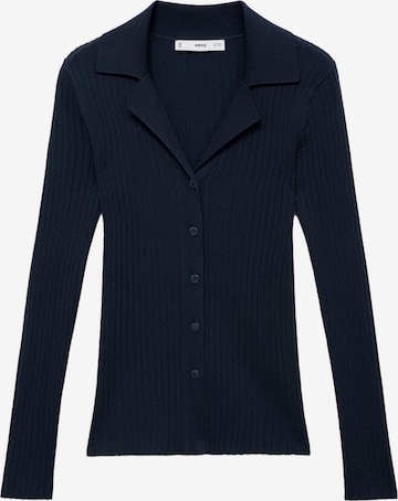 MANGO Neuletakki 'LATTE' värissä sininen: etupuoli