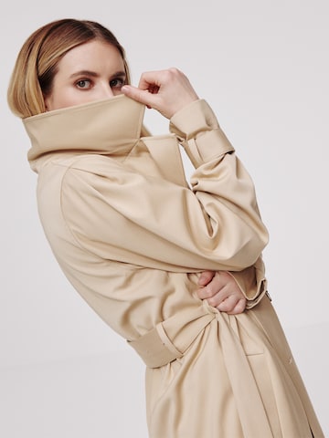 Daahls by Emma Roberts exclusively for ABOUT YOU Tussenmantel 'Josefin' in Beige