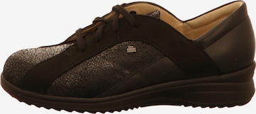 Finn Comfort Lace-Up Shoes in Brown