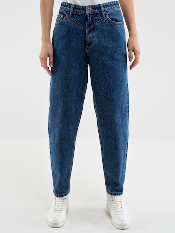 BIG STAR Tapered Jeans 'Ria' in Blue: front