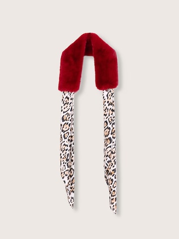 Camomilla Italia Scarf in Red: front