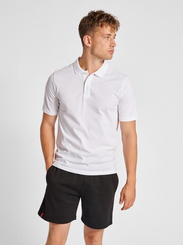 Hummel Shirt in Wit: voorkant