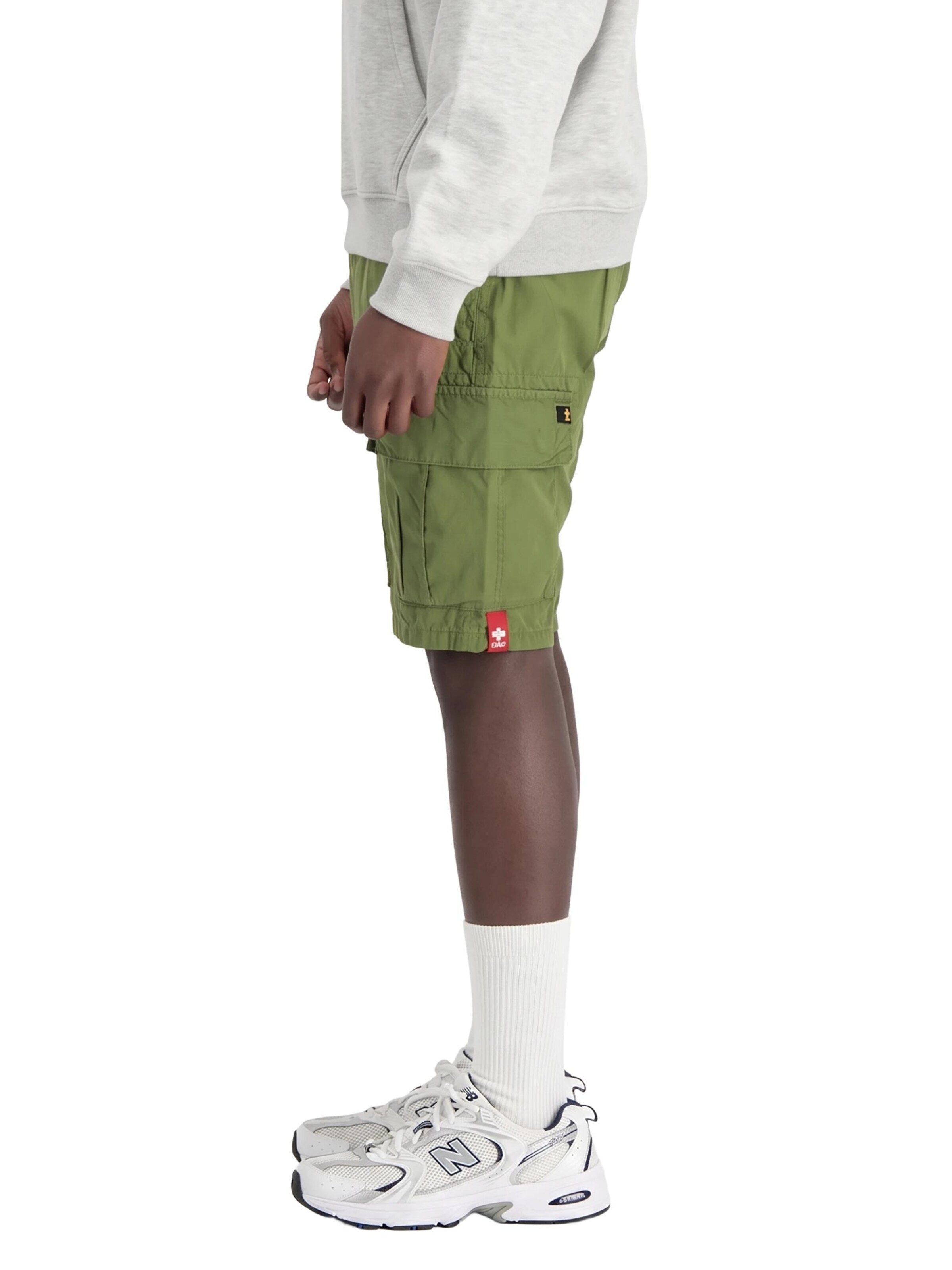 ALPHA INDUSTRIES Regular Pants in Green