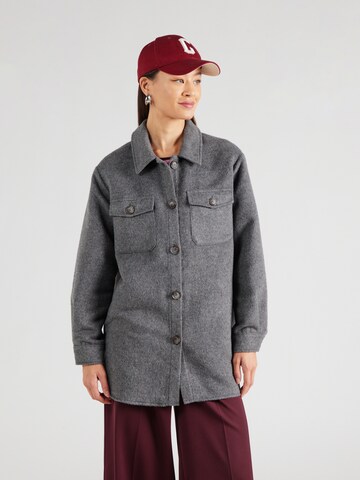 PIECES Between-Season Jacket 'PCSAGA' in Grey: front