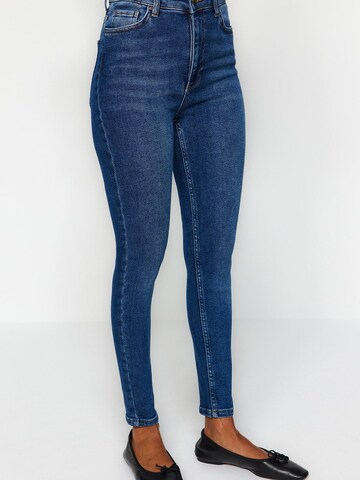 Trendyol Skinny Jeans in Blau