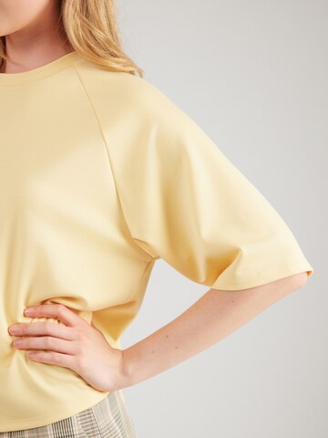 ABOUT YOU Μπλουζάκι 'Svea' σε κίτρινο