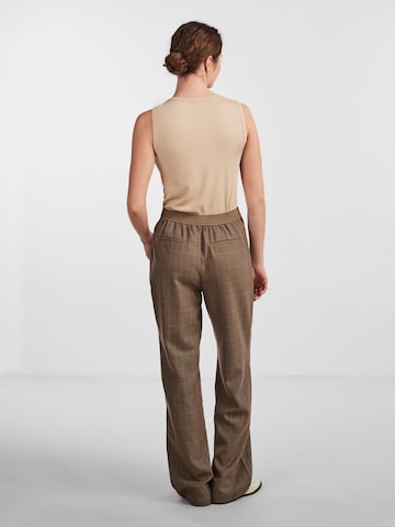 Y.A.S Loose fit Pleat-Front Pants 'KAGGA' in Brown