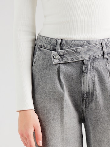 pilka VERSTIQUE Laisvas Džinsai