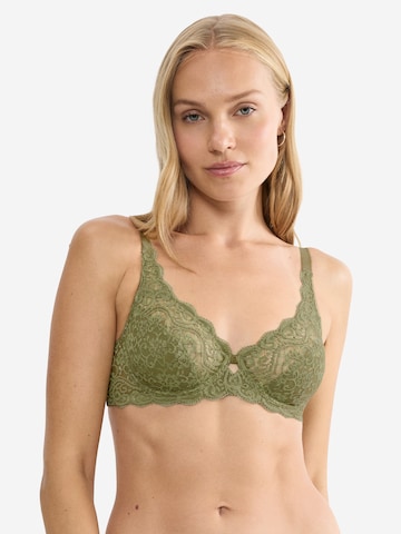 TRIUMPH T-shirt Bra 'Amourette' in Green
